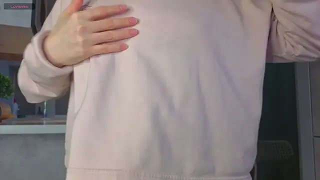 DonnaBurkee online show from April 2026 04:30:01 AM