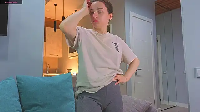 DonnaBurkee online show from October 2025 04:13:01 AM