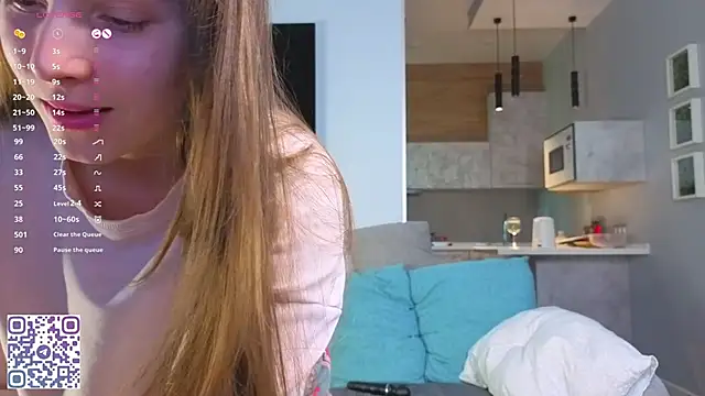 DonnaBurkee online show from May 2026 02:56:01 PM