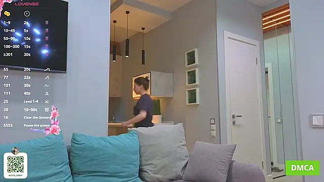 DonnaBurkee online show from October 2025 05:06:01 AM