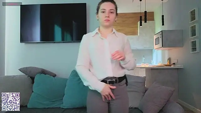 DonnaBurkee online show from May 2026 04:05:01 AM