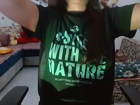 Snapshot of InayatSingh chatting on July 2026 11:29:01 AM InayatSingh online show from July 2026 11:29:01 AM