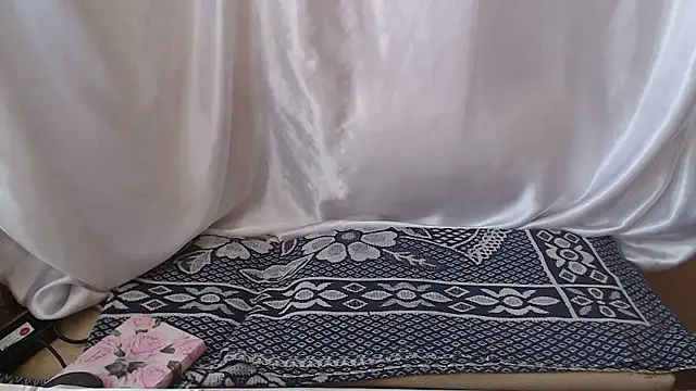 Burberrry  online show from January 2026 07:37:01 AM