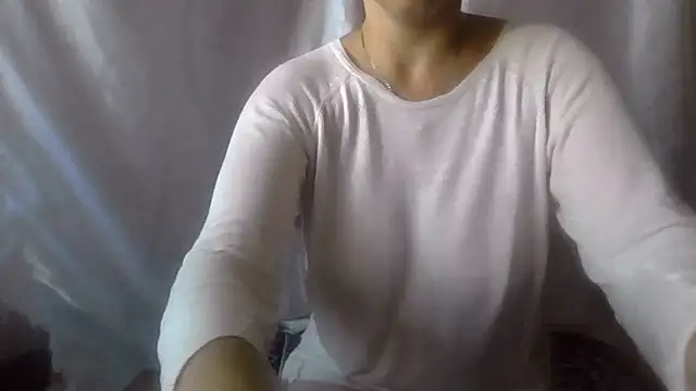 Burberrry  online show from June 2026 04:32:01 AM