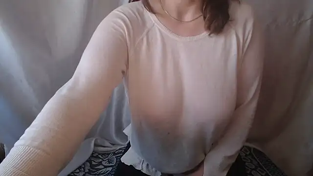 Burberrry  online show from May 2026 04:18:01 AM