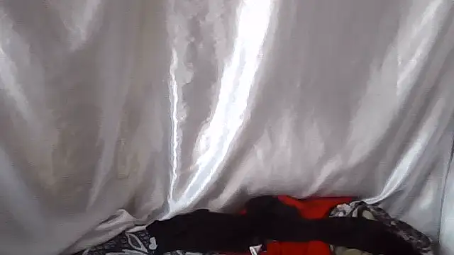 Burberrry  online show from June 2026 03:45:02 AM