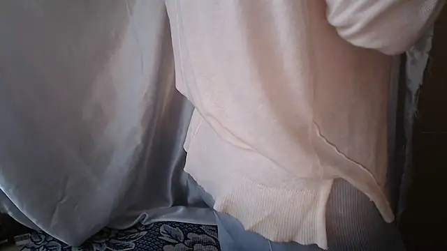 Burberrry  online show from May 2026 03:26:01 AM