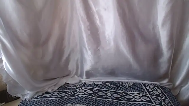 Burberrry  online show from April 2026 06:41:02 AM