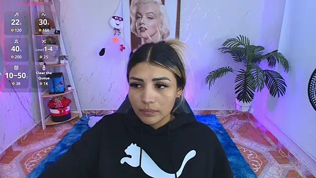 SALOOMEE   online show from January 2026 11:42:01 PM