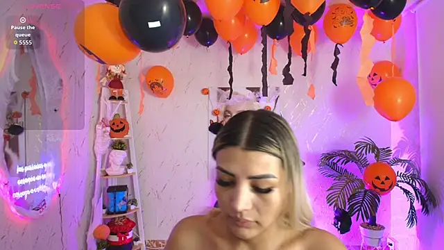 SALOOMEE   online show from October 2025 09:22:02 AM