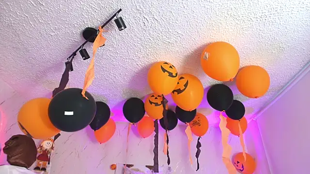 SALOOMEE   online show from October 2025 11:07:01 AM