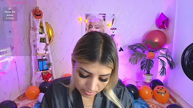 SALOOMEE   online show from October 2025 11:07:01 AM