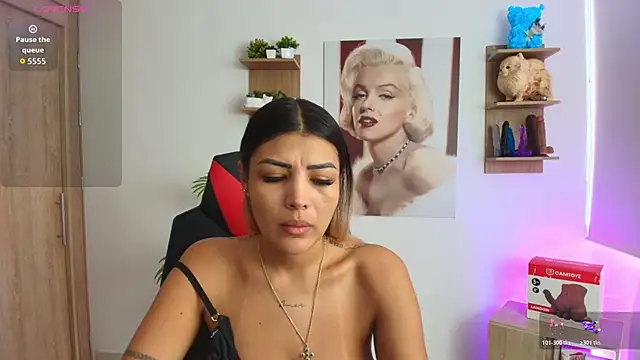 SALOOMEE   online show from May 2026 12:33:01 PM