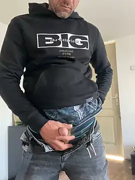 Snapshot of Yourhotboy_42 chatting on March 2025 12:04:02 PM Yourhotboy 42 online show from March 2025 12:04:02 PM