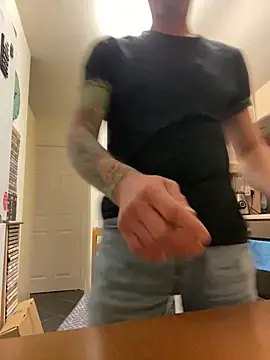 Snapshot of Yourhotboy_42 chatting on March 2025 06:46:01 PM Yourhotboy 42 online show from March 2025 06:46:01 PM