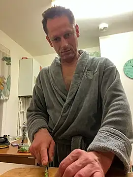 Snapshot of Yourhotboy_42 chatting on March 2025 10:21:02 PM Yourhotboy 42 online show from March 2025 10:21:02 PM