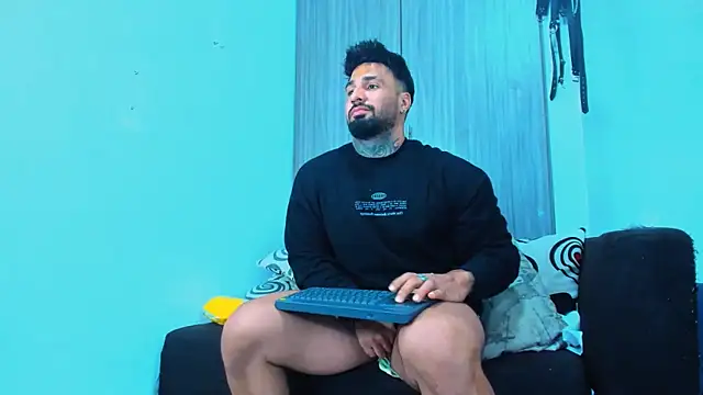 naugthy dominant online show from October 2025 08:32:02 PM