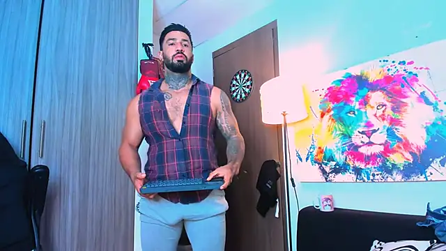 naugthy dominant online show from October 2025 02:03:02 PM