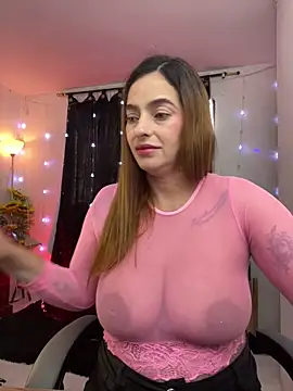 Alessandra Schmoll online show from December 2025 01:43:02 PM