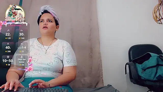 brunnette hot online show from December 2025 10:50:02 AM