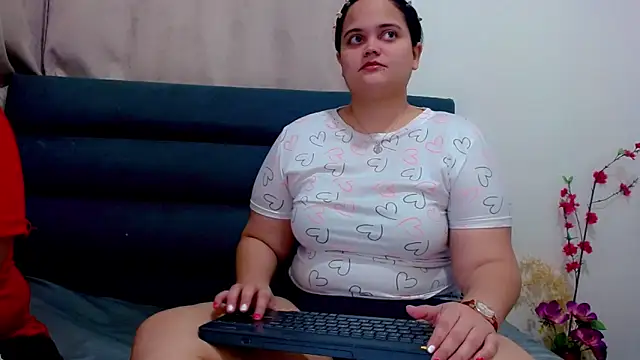 brunnette hot online show from February 2026 10:58:01 AM