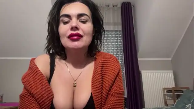 Snapshot of DESIREjenny chatting on December 2025 08:35:01 AM DESIREjenny online show from December 2025 08:35:01 AM