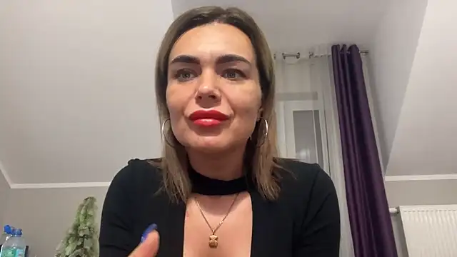 Snapshot of DESIREjenny chatting on February 2025 10:51:02 AM DESIREjenny online show from February 2025 10:51:02 AM