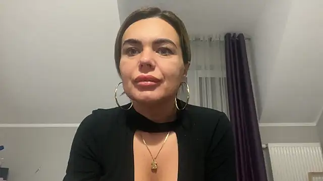 Snapshot of DESIREjenny chatting on February 2025 08:27:02 AM DESIREjenny online show from February 2025 08:27:02 AM