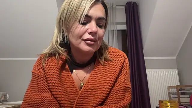 Snapshot of DESIREjenny chatting on October 2025 02:42:02 PM DESIREjenny online show from October 2025 02:42:02 PM