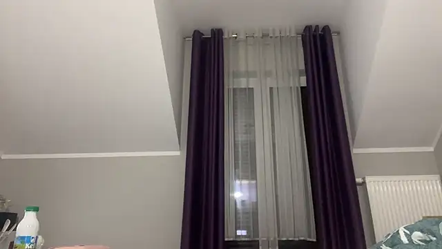 Snapshot of DESIREjenny chatting on February 2025 08:17:01 AM DESIREjenny online show from February 2025 08:17:01 AM