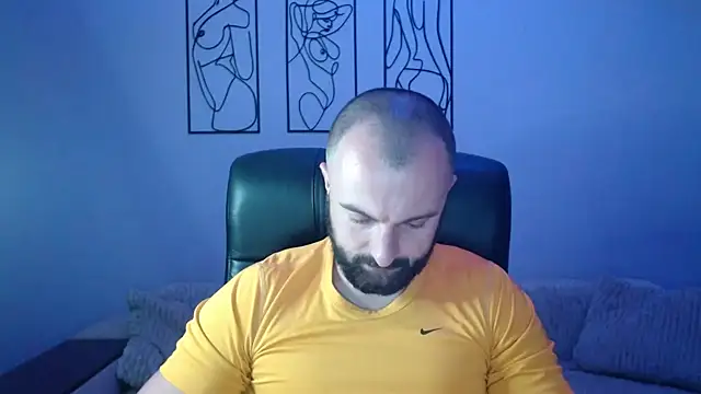 brindlefly6969 online show from December 2025 11:55:01 AM