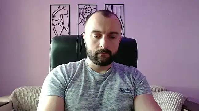 brindlefly6969 online show from February 2025 11:43:02 AM
