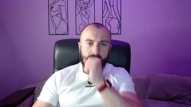 brindlefly6969 online show from October 2025 11:42:01 AM