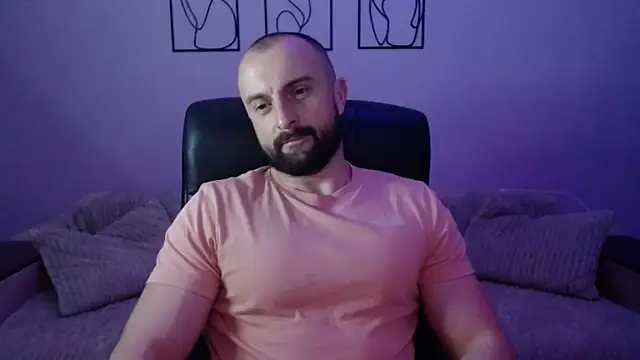 brindlefly6969 online show from May 2026 12:14:01 PM