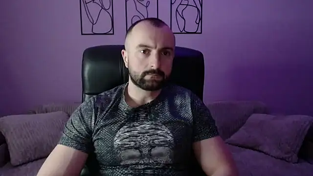 brindlefly6969 online show from March 2026 11:20:01 AM