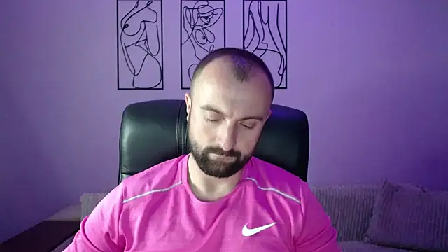 brindlefly6969 online show from October 2025 12:13:02 PM