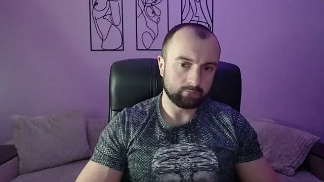 brindlefly6969 online show from February 2026 11:41:01 AM