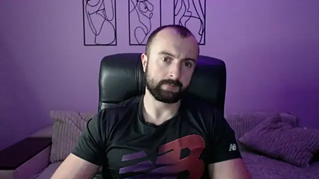 brindlefly6969 online show from November 2025 11:16:02 AM