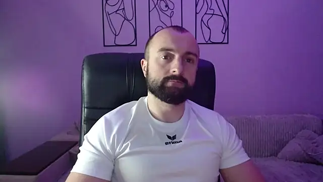 brindlefly6969 online show from January 2026 02:13:01 PM