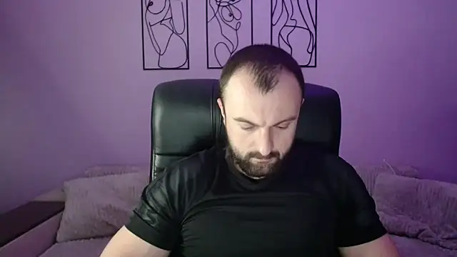 brindlefly6969 online show from February 2026 11:28:01 AM