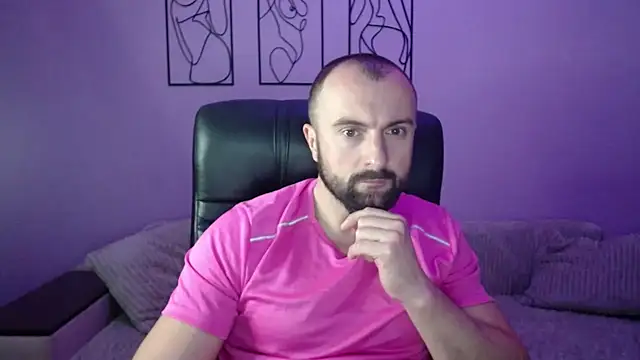 brindlefly6969 online show from November 2025 11:37:01 AM