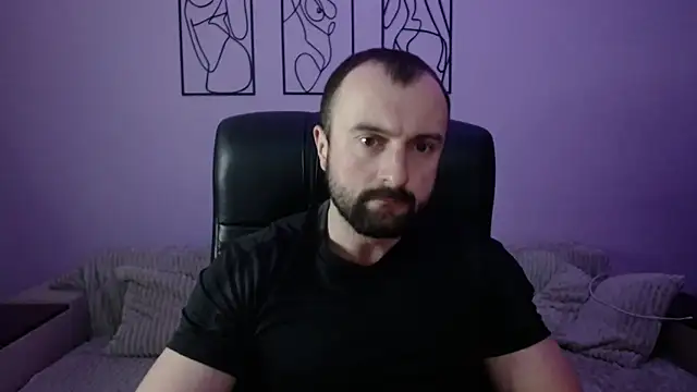 brindlefly6969 online show from April 2026 10:33:02 AM