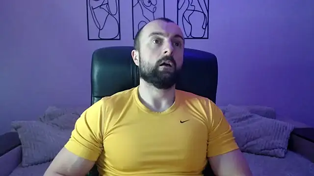 brindlefly6969 online show from February 2026 11:45:01 AM