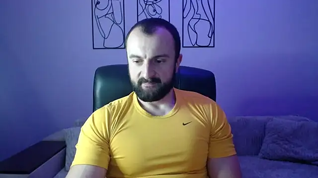 brindlefly6969 online show from November 2025 12:16:01 PM