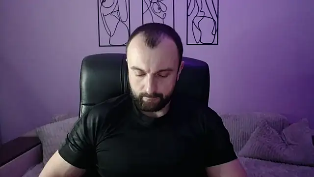 brindlefly6969 online show from February 2026 12:04:01 PM