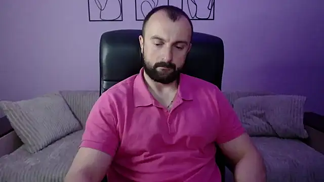 brindlefly6969 online show from May 2026 10:27:01 AM
