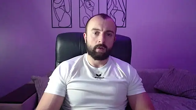 brindlefly6969 online show from October 2025 11:01:02 AM