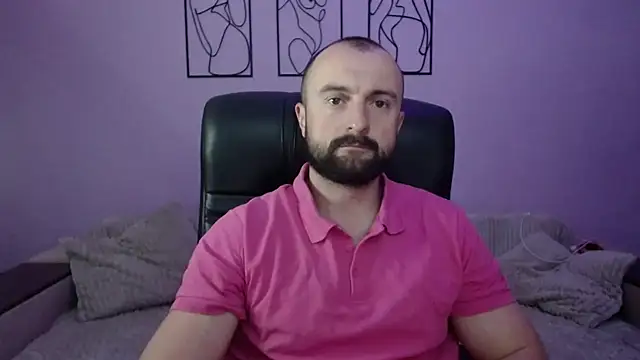 brindlefly6969 online show from May 2026 10:54:01 AM