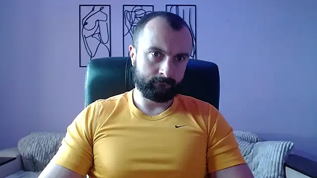 brindlefly6969 online show from March 2025 11:19:02 AM