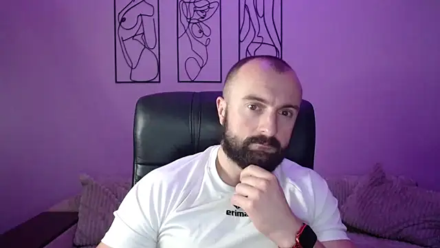 brindlefly6969 online show from October 2025 12:25:02 PM